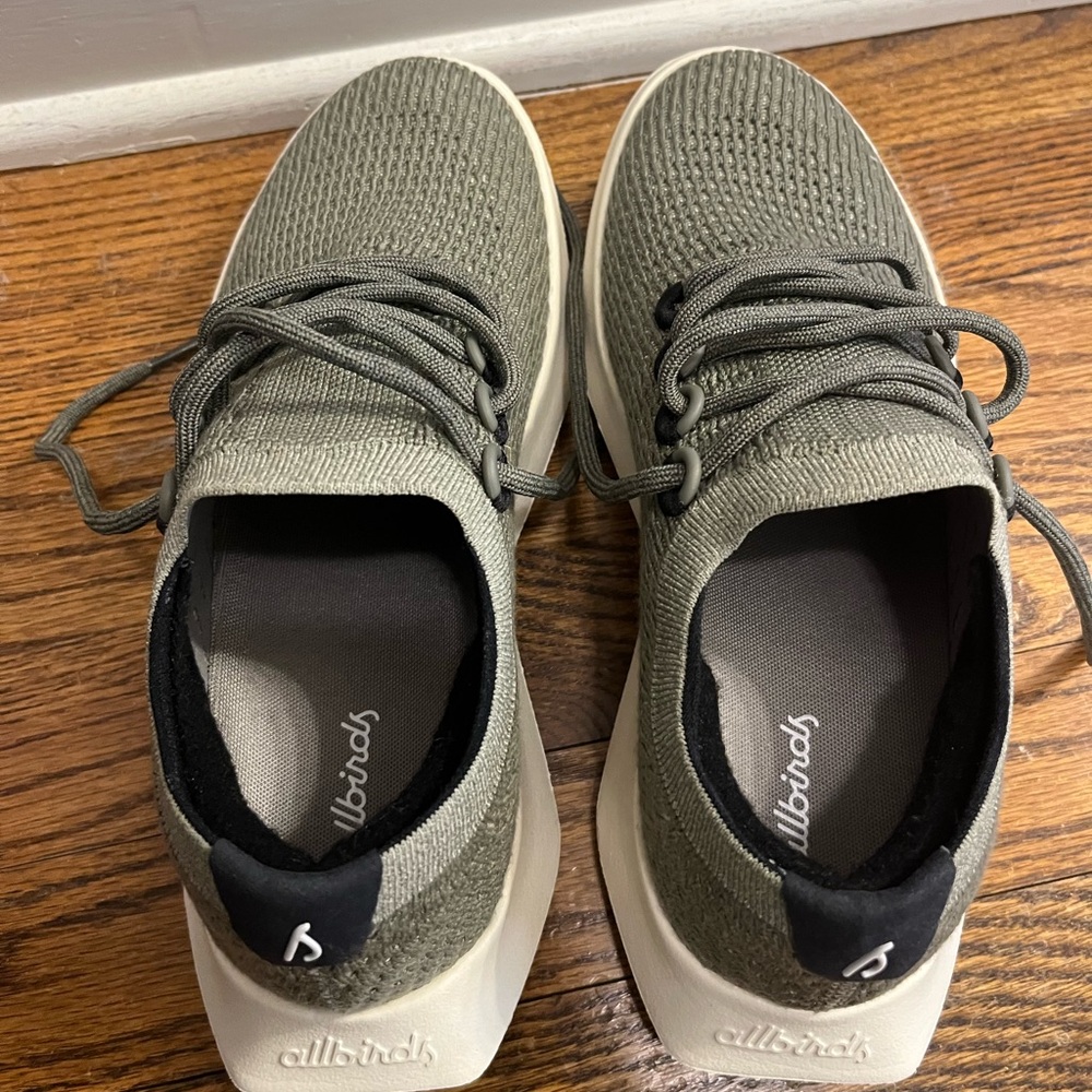 Green Allbirds sneakers - Picture 3 of 8